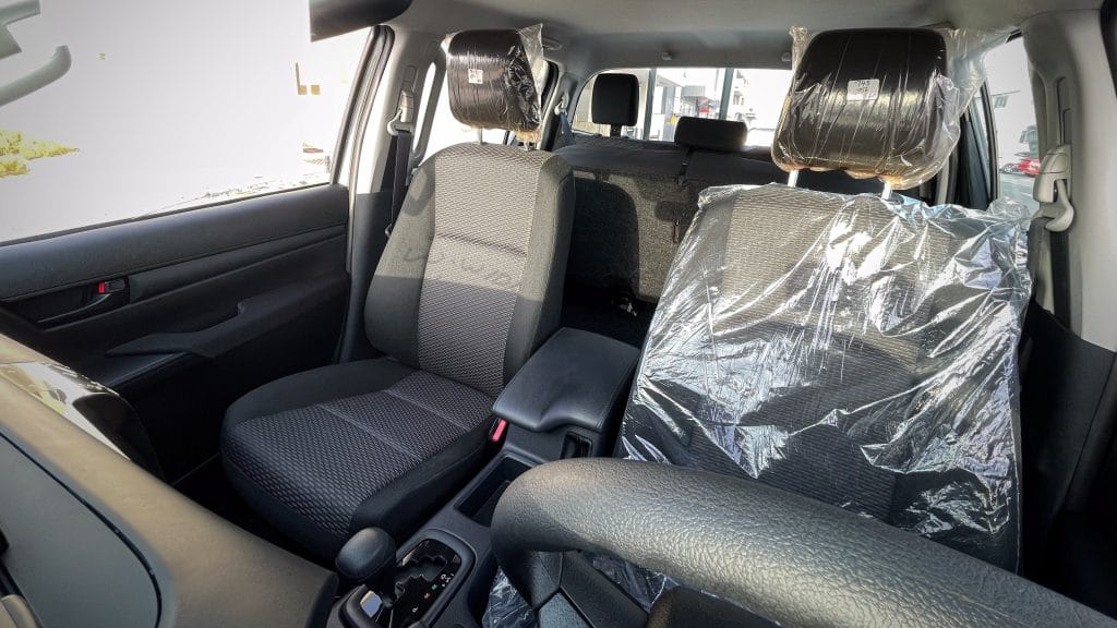 2025 Toyota Hilux Active Comfort 4×4 (Diesel Automatic)| Silver