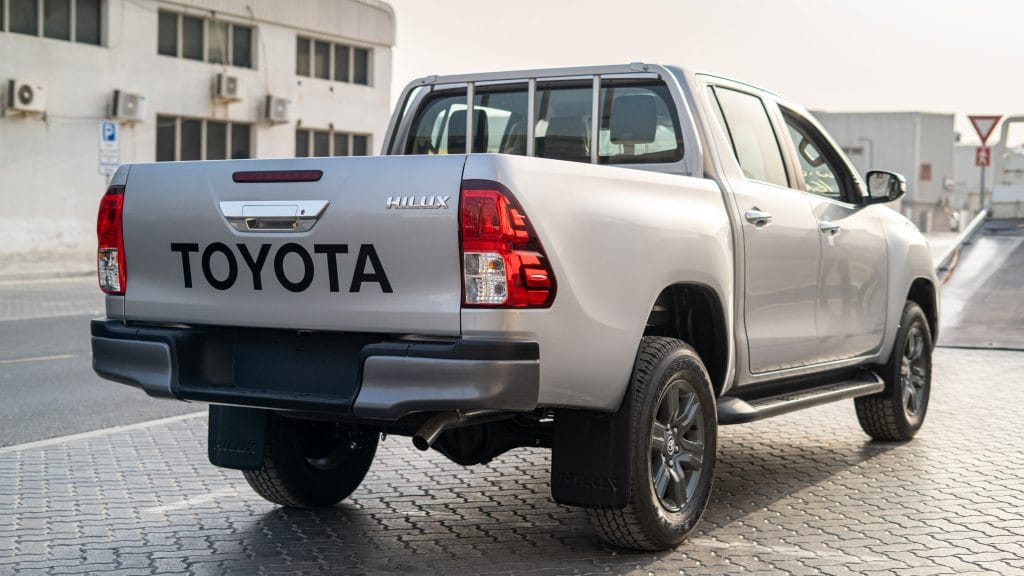 2025 Toyota Hilux Active Comfort 4×4 (Diesel Automatic)| Silver