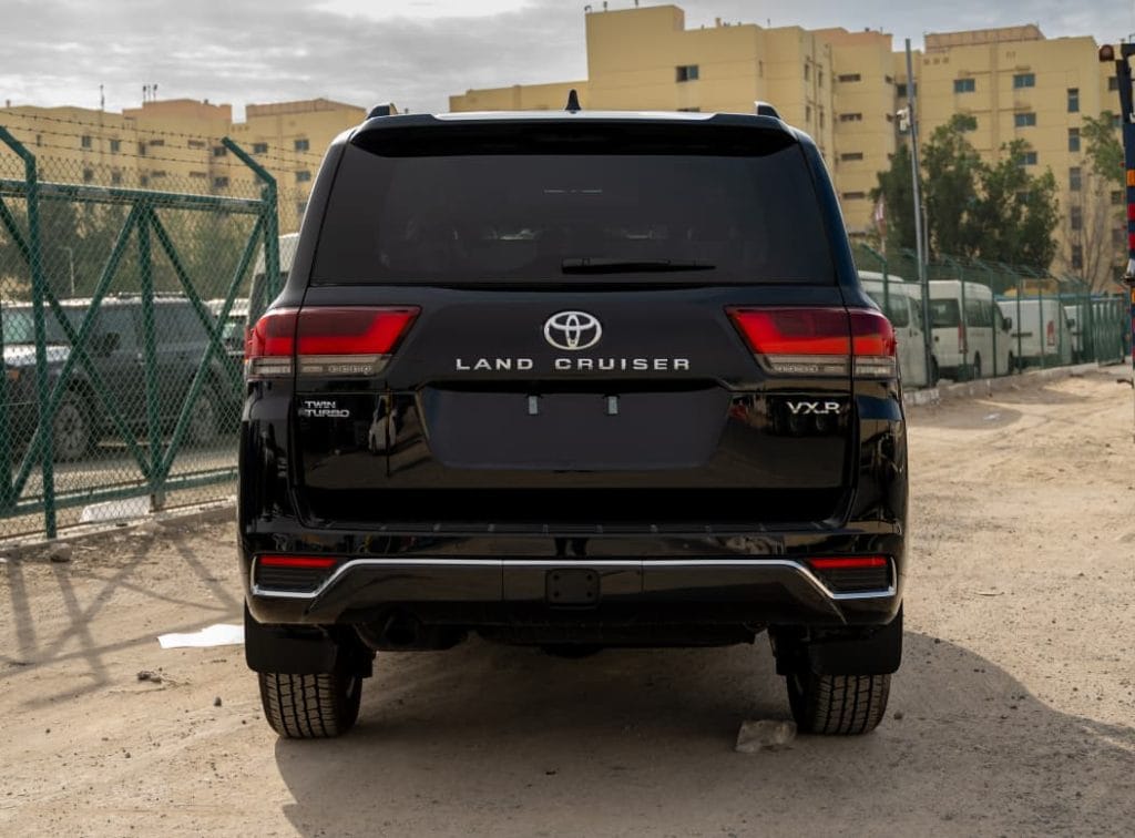 Toyota Land Cruiser 300 VXR 3.5L TT Petrol