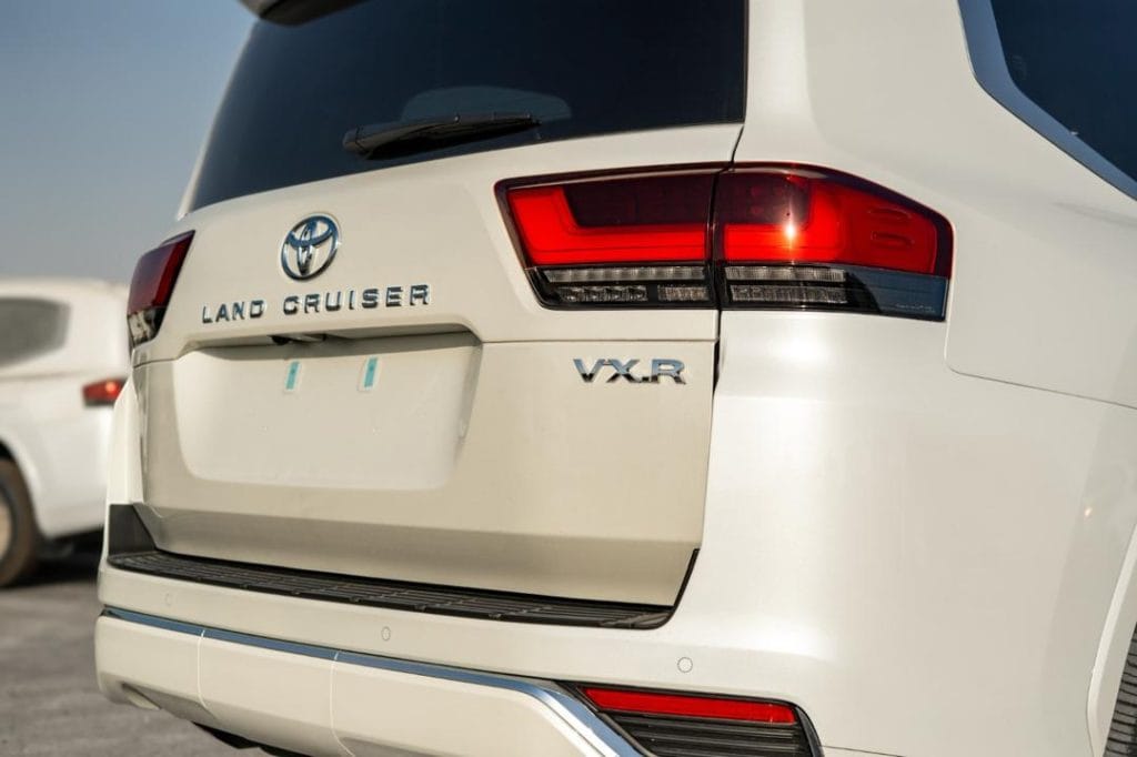 Toyota Land Cruiser  LC300 VXR