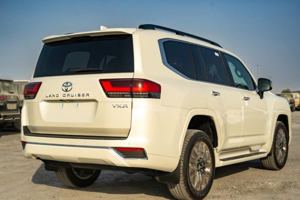 Toyota Land Cruiser  LC300 VXR