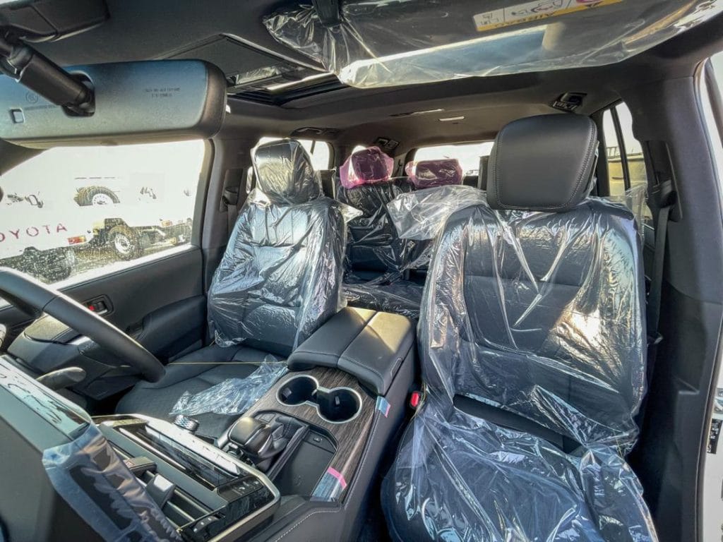 Toyota Land Cruiser  LC300 VXR