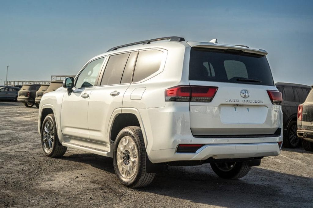 Toyota Land Cruiser  LC300 VXR